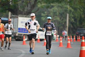 BIB: 46575, 840563
                            <button type="button" onclick="openModal(7608613)" class="btn btn-primary btn-sm float-right btn-popup" data-toggle="modal" data-target=".modal-high-quality">
                        <i class="fas fa-shopping-cart"></i> Add to Cart
                    </button>
                                            <button type="button" onclick="isThisMe(7608613, true)" class="btn btn-success btn-sm float-right btn-popup btn-isme hidden" data-toggle="tooltip" data-placement="bottom" title="นี่คือรูปของคุณใช่ไหม คลิกที่นี่เพื่อเอาเข้าอัลบั้ม">
                        <i class="fas fa-plus"></i> Add to album
                    </button>
                    <button type="button" onclick="isThisMe(7608613, false)" class="btn btn-warning btn-sm float-right btn-popup btn-isnotme hidden">
                        <i class="fas fa-ban"></i> Remove from album
                    </button>