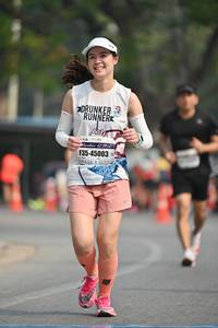 BIB: 42195, 45003
                            <button type="button" onclick="openModal(7586101)" class="btn btn-primary btn-sm float-right btn-popup" data-toggle="modal" data-target=".modal-high-quality">
                        <i class="fas fa-shopping-cart"></i> Add to Cart
                    </button>
                                            <button type="button" onclick="isThisMe(7586101, true)" class="btn btn-success btn-sm float-right btn-popup btn-isme hidden" data-toggle="tooltip" data-placement="bottom" title="นี่คือรูปของคุณใช่ไหม คลิกที่นี่เพื่อเอาเข้าอัลบั้ม">
                        <i class="fas fa-plus"></i> Add to album
                    </button>
                    <button type="button" onclick="isThisMe(7586101, false)" class="btn btn-warning btn-sm float-right btn-popup btn-isnotme hidden">
                        <i class="fas fa-ban"></i> Remove from album
                    </button>