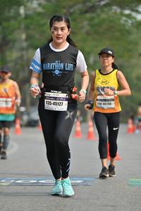 BIB: 40288, 45127
                            <button type="button" onclick="openModal(7613618)" class="btn btn-primary btn-sm float-right btn-popup" data-toggle="modal" data-target=".modal-high-quality">
                        <i class="fas fa-shopping-cart"></i> Add to Cart
                    </button>
                                            <button type="button" onclick="isThisMe(7613618, true)" class="btn btn-success btn-sm float-right btn-popup btn-isme hidden" data-toggle="tooltip" data-placement="bottom" title="นี่คือรูปของคุณใช่ไหม คลิกที่นี่เพื่อเอาเข้าอัลบั้ม">
                        <i class="fas fa-plus"></i> Add to album
                    </button>
                    <button type="button" onclick="isThisMe(7613618, false)" class="btn btn-warning btn-sm float-right btn-popup btn-isnotme hidden">
                        <i class="fas fa-ban"></i> Remove from album
                    </button>