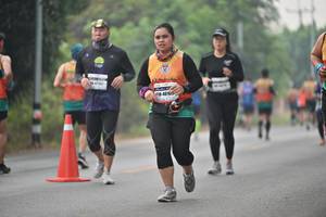 BIB: 4016
                            <button type="button" onclick="openModal(7980578)" class="btn btn-primary btn-sm float-right btn-popup" data-toggle="modal" data-target=".modal-high-quality">
                        <i class="fas fa-shopping-cart"></i> Add to Cart
                    </button>
                                            <button type="button" onclick="isThisMe(7980578, true)" class="btn btn-success btn-sm float-right btn-popup btn-isme hidden" data-toggle="tooltip" data-placement="bottom" title="นี่คือรูปของคุณใช่ไหม คลิกที่นี่เพื่อเอาเข้าอัลบั้ม">
                        <i class="fas fa-plus"></i> Add to album
                    </button>
                    <button type="button" onclick="isThisMe(7980578, false)" class="btn btn-warning btn-sm float-right btn-popup btn-isnotme hidden">
                        <i class="fas fa-ban"></i> Remove from album
                    </button>