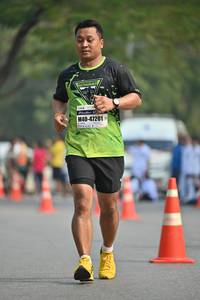BIB: 47201
                            <button type="button" onclick="openModal(7557076)" class="btn btn-primary btn-sm float-right btn-popup" data-toggle="modal" data-target=".modal-high-quality">
                        <i class="fas fa-shopping-cart"></i> Add to Cart
                    </button>
                                            <button type="button" onclick="isThisMe(7557076, true)" class="btn btn-success btn-sm float-right btn-popup btn-isme hidden" data-toggle="tooltip" data-placement="bottom" title="นี่คือรูปของคุณใช่ไหม คลิกที่นี่เพื่อเอาเข้าอัลบั้ม">
                        <i class="fas fa-plus"></i> Add to album
                    </button>
                    <button type="button" onclick="isThisMe(7557076, false)" class="btn btn-warning btn-sm float-right btn-popup btn-isnotme hidden">
                        <i class="fas fa-ban"></i> Remove from album
                    </button>