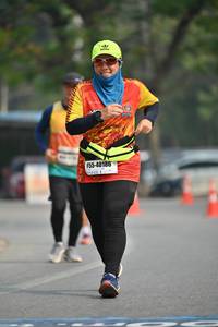 BIB: 40186
                            <button type="button" onclick="openModal(7615940)" class="btn btn-primary btn-sm float-right btn-popup" data-toggle="modal" data-target=".modal-high-quality">
                        <i class="fas fa-shopping-cart"></i> Add to Cart
                    </button>
                                            <button type="button" onclick="isThisMe(7615940, true)" class="btn btn-success btn-sm float-right btn-popup btn-isme hidden" data-toggle="tooltip" data-placement="bottom" title="นี่คือรูปของคุณใช่ไหม คลิกที่นี่เพื่อเอาเข้าอัลบั้ม">
                        <i class="fas fa-plus"></i> Add to album
                    </button>
                    <button type="button" onclick="isThisMe(7615940, false)" class="btn btn-warning btn-sm float-right btn-popup btn-isnotme hidden">
                        <i class="fas fa-ban"></i> Remove from album
                    </button>