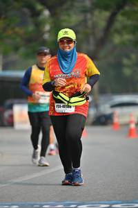 BIB: 2019, 4018
                            <button type="button" onclick="openModal(7615942)" class="btn btn-primary btn-sm float-right btn-popup" data-toggle="modal" data-target=".modal-high-quality">
                        <i class="fas fa-shopping-cart"></i> Add to Cart
                    </button>
                                            <button type="button" onclick="isThisMe(7615942, true)" class="btn btn-success btn-sm float-right btn-popup btn-isme hidden" data-toggle="tooltip" data-placement="bottom" title="นี่คือรูปของคุณใช่ไหม คลิกที่นี่เพื่อเอาเข้าอัลบั้ม">
                        <i class="fas fa-plus"></i> Add to album
                    </button>
                    <button type="button" onclick="isThisMe(7615942, false)" class="btn btn-warning btn-sm float-right btn-popup btn-isnotme hidden">
                        <i class="fas fa-ban"></i> Remove from album
                    </button>