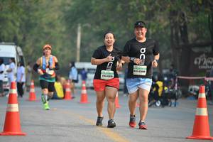 BIB: 677, 82080, 8200
                            <button type="button" onclick="openModal(7455048)" class="btn btn-primary btn-sm float-right btn-popup" data-toggle="modal" data-target=".modal-high-quality">
                        <i class="fas fa-shopping-cart"></i> Add to Cart
                    </button>
                                            <button type="button" onclick="isThisMe(7455048, true)" class="btn btn-success btn-sm float-right btn-popup btn-isme hidden" data-toggle="tooltip" data-placement="bottom" title="นี่คือรูปของคุณใช่ไหม คลิกที่นี่เพื่อเอาเข้าอัลบั้ม">
                        <i class="fas fa-plus"></i> Add to album
                    </button>
                    <button type="button" onclick="isThisMe(7455048, false)" class="btn btn-warning btn-sm float-right btn-popup btn-isnotme hidden">
                        <i class="fas fa-ban"></i> Remove from album
                    </button>