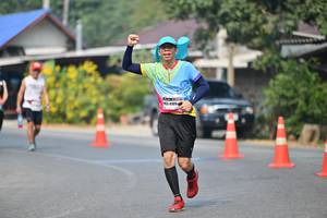 BIB: 4109
                            <button type="button" onclick="openModal(7624356)" class="btn btn-primary btn-sm float-right btn-popup" data-toggle="modal" data-target=".modal-high-quality">
                        <i class="fas fa-shopping-cart"></i> Add to Cart
                    </button>
                                            <button type="button" onclick="isThisMe(7624356, true)" class="btn btn-success btn-sm float-right btn-popup btn-isme hidden" data-toggle="tooltip" data-placement="bottom" title="นี่คือรูปของคุณใช่ไหม คลิกที่นี่เพื่อเอาเข้าอัลบั้ม">
                        <i class="fas fa-plus"></i> Add to album
                    </button>
                    <button type="button" onclick="isThisMe(7624356, false)" class="btn btn-warning btn-sm float-right btn-popup btn-isnotme hidden">
                        <i class="fas fa-ban"></i> Remove from album
                    </button>