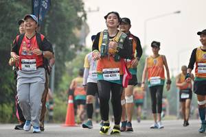 BIB: 454, 42111
                            <button type="button" onclick="openModal(8046872)" class="btn btn-primary btn-sm float-right btn-popup" data-toggle="modal" data-target=".modal-high-quality">
                        <i class="fas fa-shopping-cart"></i> Add to Cart
                    </button>
                                            <button type="button" onclick="isThisMe(8046872, true)" class="btn btn-success btn-sm float-right btn-popup btn-isme hidden" data-toggle="tooltip" data-placement="bottom" title="นี่คือรูปของคุณใช่ไหม คลิกที่นี่เพื่อเอาเข้าอัลบั้ม">
                        <i class="fas fa-plus"></i> Add to album
                    </button>
                    <button type="button" onclick="isThisMe(8046872, false)" class="btn btn-warning btn-sm float-right btn-popup btn-isnotme hidden">
                        <i class="fas fa-ban"></i> Remove from album
                    </button>