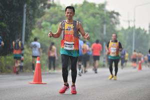 BIB: 41670
                            <button type="button" onclick="openModal(8038334)" class="btn btn-primary btn-sm float-right btn-popup" data-toggle="modal" data-target=".modal-high-quality">
                        <i class="fas fa-shopping-cart"></i> Add to Cart
                    </button>
                                            <button type="button" onclick="isThisMe(8038334, true)" class="btn btn-success btn-sm float-right btn-popup btn-isme hidden" data-toggle="tooltip" data-placement="bottom" title="นี่คือรูปของคุณใช่ไหม คลิกที่นี่เพื่อเอาเข้าอัลบั้ม">
                        <i class="fas fa-plus"></i> Add to album
                    </button>
                    <button type="button" onclick="isThisMe(8038334, false)" class="btn btn-warning btn-sm float-right btn-popup btn-isnotme hidden">
                        <i class="fas fa-ban"></i> Remove from album
                    </button>