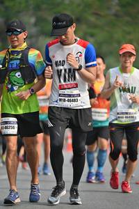 BIB: 46483, 46490, 992, 46256
                            <button type="button" onclick="openModal(7535693)" class="btn btn-primary btn-sm float-right btn-popup" data-toggle="modal" data-target=".modal-high-quality">
                        <i class="fas fa-shopping-cart"></i> Add to Cart
                    </button>
                                            <button type="button" onclick="isThisMe(7535693, true)" class="btn btn-success btn-sm float-right btn-popup btn-isme hidden" data-toggle="tooltip" data-placement="bottom" title="นี่คือรูปของคุณใช่ไหม คลิกที่นี่เพื่อเอาเข้าอัลบั้ม">
                        <i class="fas fa-plus"></i> Add to album
                    </button>
                    <button type="button" onclick="isThisMe(7535693, false)" class="btn btn-warning btn-sm float-right btn-popup btn-isnotme hidden">
                        <i class="fas fa-ban"></i> Remove from album
                    </button>