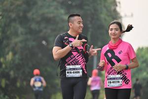BIB: 41406, 40220
                            <button type="button" onclick="openModal(8039383)" class="btn btn-primary btn-sm float-right btn-popup" data-toggle="modal" data-target=".modal-high-quality">
                        <i class="fas fa-shopping-cart"></i> Add to Cart
                    </button>
                                            <button type="button" onclick="isThisMe(8039383, true)" class="btn btn-success btn-sm float-right btn-popup btn-isme hidden" data-toggle="tooltip" data-placement="bottom" title="นี่คือรูปของคุณใช่ไหม คลิกที่นี่เพื่อเอาเข้าอัลบั้ม">
                        <i class="fas fa-plus"></i> Add to album
                    </button>
                    <button type="button" onclick="isThisMe(8039383, false)" class="btn btn-warning btn-sm float-right btn-popup btn-isnotme hidden">
                        <i class="fas fa-ban"></i> Remove from album
                    </button>
