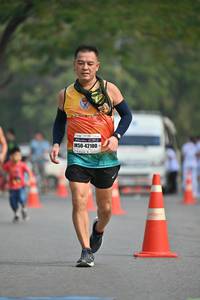 BIB: 42100
                            <button type="button" onclick="openModal(7591873)" class="btn btn-primary btn-sm float-right btn-popup" data-toggle="modal" data-target=".modal-high-quality">
                        <i class="fas fa-shopping-cart"></i> Add to Cart
                    </button>
                                            <button type="button" onclick="isThisMe(7591873, true)" class="btn btn-success btn-sm float-right btn-popup btn-isme hidden" data-toggle="tooltip" data-placement="bottom" title="นี่คือรูปของคุณใช่ไหม คลิกที่นี่เพื่อเอาเข้าอัลบั้ม">
                        <i class="fas fa-plus"></i> Add to album
                    </button>
                    <button type="button" onclick="isThisMe(7591873, false)" class="btn btn-warning btn-sm float-right btn-popup btn-isnotme hidden">
                        <i class="fas fa-ban"></i> Remove from album
                    </button>