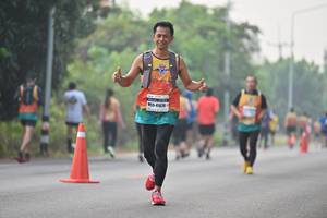 BIB: 41670
                            <button type="button" onclick="openModal(8038272)" class="btn btn-primary btn-sm float-right btn-popup" data-toggle="modal" data-target=".modal-high-quality">
                        <i class="fas fa-shopping-cart"></i> Add to Cart
                    </button>
                                            <button type="button" onclick="isThisMe(8038272, true)" class="btn btn-success btn-sm float-right btn-popup btn-isme hidden" data-toggle="tooltip" data-placement="bottom" title="นี่คือรูปของคุณใช่ไหม คลิกที่นี่เพื่อเอาเข้าอัลบั้ม">
                        <i class="fas fa-plus"></i> Add to album
                    </button>
                    <button type="button" onclick="isThisMe(8038272, false)" class="btn btn-warning btn-sm float-right btn-popup btn-isnotme hidden">
                        <i class="fas fa-ban"></i> Remove from album
                    </button>