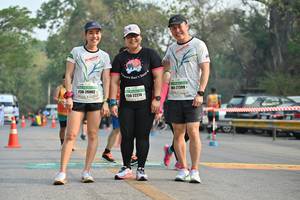 BIB: 26002, 27399, 2224
                            <button type="button" onclick="openModal(7454186)" class="btn btn-primary btn-sm float-right btn-popup" data-toggle="modal" data-target=".modal-high-quality">
                        <i class="fas fa-shopping-cart"></i> Add to Cart
                    </button>
                                            <button type="button" onclick="isThisMe(7454186, true)" class="btn btn-success btn-sm float-right btn-popup btn-isme hidden" data-toggle="tooltip" data-placement="bottom" title="นี่คือรูปของคุณใช่ไหม คลิกที่นี่เพื่อเอาเข้าอัลบั้ม">
                        <i class="fas fa-plus"></i> Add to album
                    </button>
                    <button type="button" onclick="isThisMe(7454186, false)" class="btn btn-warning btn-sm float-right btn-popup btn-isnotme hidden">
                        <i class="fas fa-ban"></i> Remove from album
                    </button>