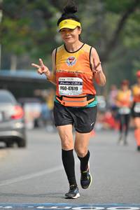 BIB: 121952, 47619
                            <button type="button" onclick="openModal(7578908)" class="btn btn-primary btn-sm float-right btn-popup" data-toggle="modal" data-target=".modal-high-quality">
                        <i class="fas fa-shopping-cart"></i> Add to Cart
                    </button>
                                            <button type="button" onclick="isThisMe(7578908, true)" class="btn btn-success btn-sm float-right btn-popup btn-isme hidden" data-toggle="tooltip" data-placement="bottom" title="นี่คือรูปของคุณใช่ไหม คลิกที่นี่เพื่อเอาเข้าอัลบั้ม">
                        <i class="fas fa-plus"></i> Add to album
                    </button>
                    <button type="button" onclick="isThisMe(7578908, false)" class="btn btn-warning btn-sm float-right btn-popup btn-isnotme hidden">
                        <i class="fas fa-ban"></i> Remove from album
                    </button>
