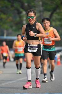 BIB: 40027
                            <button type="button" onclick="openModal(7580387)" class="btn btn-primary btn-sm float-right btn-popup" data-toggle="modal" data-target=".modal-high-quality">
                        <i class="fas fa-shopping-cart"></i> Add to Cart
                    </button>
                                            <button type="button" onclick="isThisMe(7580387, true)" class="btn btn-success btn-sm float-right btn-popup btn-isme hidden" data-toggle="tooltip" data-placement="bottom" title="นี่คือรูปของคุณใช่ไหม คลิกที่นี่เพื่อเอาเข้าอัลบั้ม">
                        <i class="fas fa-plus"></i> Add to album
                    </button>
                    <button type="button" onclick="isThisMe(7580387, false)" class="btn btn-warning btn-sm float-right btn-popup btn-isnotme hidden">
                        <i class="fas fa-ban"></i> Remove from album
                    </button>