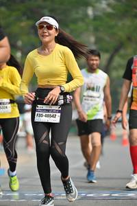 BIB: 40542
                            <button type="button" onclick="openModal(7616922)" class="btn btn-primary btn-sm float-right btn-popup" data-toggle="modal" data-target=".modal-high-quality">
                        <i class="fas fa-shopping-cart"></i> Add to Cart
                    </button>
                                            <button type="button" onclick="isThisMe(7616922, true)" class="btn btn-success btn-sm float-right btn-popup btn-isme hidden" data-toggle="tooltip" data-placement="bottom" title="นี่คือรูปของคุณใช่ไหม คลิกที่นี่เพื่อเอาเข้าอัลบั้ม">
                        <i class="fas fa-plus"></i> Add to album
                    </button>
                    <button type="button" onclick="isThisMe(7616922, false)" class="btn btn-warning btn-sm float-right btn-popup btn-isnotme hidden">
                        <i class="fas fa-ban"></i> Remove from album
                    </button>