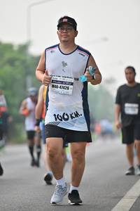 BIB: 47426, 100
                            <button type="button" onclick="openModal(8020500)" class="btn btn-primary btn-sm float-right btn-popup" data-toggle="modal" data-target=".modal-high-quality">
                        <i class="fas fa-shopping-cart"></i> Add to Cart
                    </button>
                                            <button type="button" onclick="isThisMe(8020500, true)" class="btn btn-success btn-sm float-right btn-popup btn-isme hidden" data-toggle="tooltip" data-placement="bottom" title="นี่คือรูปของคุณใช่ไหม คลิกที่นี่เพื่อเอาเข้าอัลบั้ม">
                        <i class="fas fa-plus"></i> Add to album
                    </button>
                    <button type="button" onclick="isThisMe(8020500, false)" class="btn btn-warning btn-sm float-right btn-popup btn-isnotme hidden">
                        <i class="fas fa-ban"></i> Remove from album
                    </button>