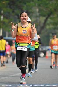 BIB: 420
                            <button type="button" onclick="openModal(7620543)" class="btn btn-primary btn-sm float-right btn-popup" data-toggle="modal" data-target=".modal-high-quality">
                        <i class="fas fa-shopping-cart"></i> Add to Cart
                    </button>
                                            <button type="button" onclick="isThisMe(7620543, true)" class="btn btn-success btn-sm float-right btn-popup btn-isme hidden" data-toggle="tooltip" data-placement="bottom" title="นี่คือรูปของคุณใช่ไหม คลิกที่นี่เพื่อเอาเข้าอัลบั้ม">
                        <i class="fas fa-plus"></i> Add to album
                    </button>
                    <button type="button" onclick="isThisMe(7620543, false)" class="btn btn-warning btn-sm float-right btn-popup btn-isnotme hidden">
                        <i class="fas fa-ban"></i> Remove from album
                    </button>