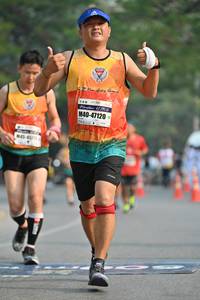 BIB: 1219, 47120, 457
                            <button type="button" onclick="openModal(7437773)" class="btn btn-primary btn-sm float-right btn-popup" data-toggle="modal" data-target=".modal-high-quality">
                        <i class="fas fa-shopping-cart"></i> Add to Cart
                    </button>
                                            <button type="button" onclick="isThisMe(7437773, true)" class="btn btn-success btn-sm float-right btn-popup btn-isme hidden" data-toggle="tooltip" data-placement="bottom" title="นี่คือรูปของคุณใช่ไหม คลิกที่นี่เพื่อเอาเข้าอัลบั้ม">
                        <i class="fas fa-plus"></i> Add to album
                    </button>
                    <button type="button" onclick="isThisMe(7437773, false)" class="btn btn-warning btn-sm float-right btn-popup btn-isnotme hidden">
                        <i class="fas fa-ban"></i> Remove from album
                    </button>