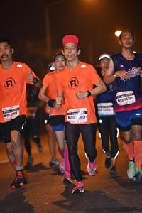 BIB: 48199, 4541, 105
                            <button type="button" onclick="openModal(7792145)" class="btn btn-primary btn-sm float-right btn-popup" data-toggle="modal" data-target=".modal-high-quality">
                        <i class="fas fa-shopping-cart"></i> Add to Cart
                    </button>
                                            <button type="button" onclick="isThisMe(7792145, true)" class="btn btn-success btn-sm float-right btn-popup btn-isme hidden" data-toggle="tooltip" data-placement="bottom" title="นี่คือรูปของคุณใช่ไหม คลิกที่นี่เพื่อเอาเข้าอัลบั้ม">
                        <i class="fas fa-plus"></i> Add to album
                    </button>
                    <button type="button" onclick="isThisMe(7792145, false)" class="btn btn-warning btn-sm float-right btn-popup btn-isnotme hidden">
                        <i class="fas fa-ban"></i> Remove from album
                    </button>
