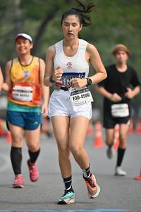 BIB: 4504
                            <button type="button" onclick="openModal(7595284)" class="btn btn-primary btn-sm float-right btn-popup" data-toggle="modal" data-target=".modal-high-quality">
                        <i class="fas fa-shopping-cart"></i> Add to Cart
                    </button>
                                            <button type="button" onclick="isThisMe(7595284, true)" class="btn btn-success btn-sm float-right btn-popup btn-isme hidden" data-toggle="tooltip" data-placement="bottom" title="นี่คือรูปของคุณใช่ไหม คลิกที่นี่เพื่อเอาเข้าอัลบั้ม">
                        <i class="fas fa-plus"></i> Add to album
                    </button>
                    <button type="button" onclick="isThisMe(7595284, false)" class="btn btn-warning btn-sm float-right btn-popup btn-isnotme hidden">
                        <i class="fas fa-ban"></i> Remove from album
                    </button>