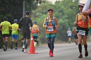 BIB: 45926, 42457
                            <button type="button" onclick="openModal(8048024)" class="btn btn-primary btn-sm float-right btn-popup" data-toggle="modal" data-target=".modal-high-quality">
                        <i class="fas fa-shopping-cart"></i> Add to Cart
                    </button>
                                            <button type="button" onclick="isThisMe(8048024, true)" class="btn btn-success btn-sm float-right btn-popup btn-isme hidden" data-toggle="tooltip" data-placement="bottom" title="นี่คือรูปของคุณใช่ไหม คลิกที่นี่เพื่อเอาเข้าอัลบั้ม">
                        <i class="fas fa-plus"></i> Add to album
                    </button>
                    <button type="button" onclick="isThisMe(8048024, false)" class="btn btn-warning btn-sm float-right btn-popup btn-isnotme hidden">
                        <i class="fas fa-ban"></i> Remove from album
                    </button>