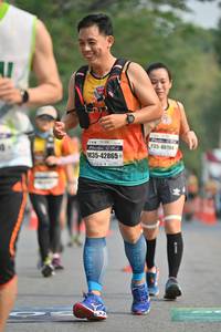 BIB: 4014, 1219, 42865
                            <button type="button" onclick="openModal(7535974)" class="btn btn-primary btn-sm float-right btn-popup" data-toggle="modal" data-target=".modal-high-quality">
                        <i class="fas fa-shopping-cart"></i> Add to Cart
                    </button>
                                            <button type="button" onclick="isThisMe(7535974, true)" class="btn btn-success btn-sm float-right btn-popup btn-isme hidden" data-toggle="tooltip" data-placement="bottom" title="นี่คือรูปของคุณใช่ไหม คลิกที่นี่เพื่อเอาเข้าอัลบั้ม">
                        <i class="fas fa-plus"></i> Add to album
                    </button>
                    <button type="button" onclick="isThisMe(7535974, false)" class="btn btn-warning btn-sm float-right btn-popup btn-isnotme hidden">
                        <i class="fas fa-ban"></i> Remove from album
                    </button>
