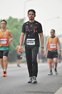 BIB: 42987
                            <button type="button" onclick="openModal(7974934)" class="btn btn-primary btn-sm float-right btn-popup" data-toggle="modal" data-target=".modal-high-quality">
                        <i class="fas fa-shopping-cart"></i> Add to Cart
                    </button>
                                            <button type="button" onclick="isThisMe(7974934, true)" class="btn btn-success btn-sm float-right btn-popup btn-isme hidden" data-toggle="tooltip" data-placement="bottom" title="นี่คือรูปของคุณใช่ไหม คลิกที่นี่เพื่อเอาเข้าอัลบั้ม">
                        <i class="fas fa-plus"></i> Add to album
                    </button>
                    <button type="button" onclick="isThisMe(7974934, false)" class="btn btn-warning btn-sm float-right btn-popup btn-isnotme hidden">
                        <i class="fas fa-ban"></i> Remove from album
                    </button>