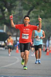 BIB: 100, 41397
                            <button type="button" onclick="openModal(7408979)" class="btn btn-primary btn-sm float-right btn-popup" data-toggle="modal" data-target=".modal-high-quality">
                        <i class="fas fa-shopping-cart"></i> Add to Cart
                    </button>
                                            <button type="button" onclick="isThisMe(7408979, true)" class="btn btn-success btn-sm float-right btn-popup btn-isme hidden" data-toggle="tooltip" data-placement="bottom" title="นี่คือรูปของคุณใช่ไหม คลิกที่นี่เพื่อเอาเข้าอัลบั้ม">
                        <i class="fas fa-plus"></i> Add to album
                    </button>
                    <button type="button" onclick="isThisMe(7408979, false)" class="btn btn-warning btn-sm float-right btn-popup btn-isnotme hidden">
                        <i class="fas fa-ban"></i> Remove from album
                    </button>