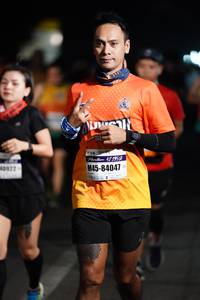 BIB: 710, 42195, 84047
                            <button type="button" onclick="openModal(7377629)" class="btn btn-primary btn-sm float-right btn-popup" data-toggle="modal" data-target=".modal-high-quality">
                        <i class="fas fa-shopping-cart"></i> Add to Cart
                    </button>
                                            <button type="button" onclick="isThisMe(7377629, true)" class="btn btn-success btn-sm float-right btn-popup btn-isme hidden" data-toggle="tooltip" data-placement="bottom" title="นี่คือรูปของคุณใช่ไหม คลิกที่นี่เพื่อเอาเข้าอัลบั้ม">
                        <i class="fas fa-plus"></i> Add to album
                    </button>
                    <button type="button" onclick="isThisMe(7377629, false)" class="btn btn-warning btn-sm float-right btn-popup btn-isnotme hidden">
                        <i class="fas fa-ban"></i> Remove from album
                    </button>