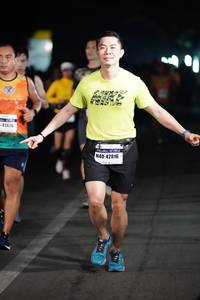 BIB: 42626, 42816
                            <button type="button" onclick="openModal(7364587)" class="btn btn-primary btn-sm float-right btn-popup" data-toggle="modal" data-target=".modal-high-quality">
                        <i class="fas fa-shopping-cart"></i> Add to Cart
                    </button>
                                            <button type="button" onclick="isThisMe(7364587, true)" class="btn btn-success btn-sm float-right btn-popup btn-isme hidden" data-toggle="tooltip" data-placement="bottom" title="นี่คือรูปของคุณใช่ไหม คลิกที่นี่เพื่อเอาเข้าอัลบั้ม">
                        <i class="fas fa-plus"></i> Add to album
                    </button>
                    <button type="button" onclick="isThisMe(7364587, false)" class="btn btn-warning btn-sm float-right btn-popup btn-isnotme hidden">
                        <i class="fas fa-ban"></i> Remove from album
                    </button>
