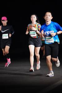 BIB: 25203, 25954
                            <button type="button" onclick="openModal(8686898)" class="btn btn-primary btn-sm float-right btn-popup" data-toggle="modal" data-target=".modal-high-quality">
                        <i class="fas fa-shopping-cart"></i> Add to Cart
                    </button>
                                            <button type="button" onclick="isThisMe(8686898, true)" class="btn btn-success btn-sm float-right btn-popup btn-isme hidden" data-toggle="tooltip" data-placement="bottom" title="นี่คือรูปของคุณใช่ไหม คลิกที่นี่เพื่อเอาเข้าอัลบั้ม">
                        <i class="fas fa-plus"></i> Add to album
                    </button>
                    <button type="button" onclick="isThisMe(8686898, false)" class="btn btn-warning btn-sm float-right btn-popup btn-isnotme hidden">
                        <i class="fas fa-ban"></i> Remove from album
                    </button>