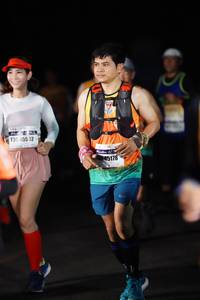 BIB: 455, 5178
                            <button type="button" onclick="openModal(8533983)" class="btn btn-primary btn-sm float-right btn-popup" data-toggle="modal" data-target=".modal-high-quality">
                        <i class="fas fa-shopping-cart"></i> Add to Cart
                    </button>
                                            <button type="button" onclick="isThisMe(8533983, true)" class="btn btn-success btn-sm float-right btn-popup btn-isme hidden" data-toggle="tooltip" data-placement="bottom" title="นี่คือรูปของคุณใช่ไหม คลิกที่นี่เพื่อเอาเข้าอัลบั้ม">
                        <i class="fas fa-plus"></i> Add to album
                    </button>
                    <button type="button" onclick="isThisMe(8533983, false)" class="btn btn-warning btn-sm float-right btn-popup btn-isnotme hidden">
                        <i class="fas fa-ban"></i> Remove from album
                    </button>