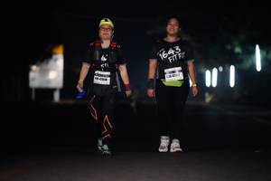 BIB: 1643, 04738, 472
                            <button type="button" onclick="openModal(9894131)" class="btn btn-primary btn-sm float-right btn-popup" data-toggle="modal" data-target=".modal-high-quality">
                        <i class="fas fa-shopping-cart"></i> Add to Cart
                    </button>
                                            <button type="button" onclick="isThisMe(9894131, true)" class="btn btn-success btn-sm float-right btn-popup btn-isme hidden" data-toggle="tooltip" data-placement="bottom" title="นี่คือรูปของคุณใช่ไหม คลิกที่นี่เพื่อเอาเข้าอัลบั้ม">
                        <i class="fas fa-plus"></i> Add to album
                    </button>
                    <button type="button" onclick="isThisMe(9894131, false)" class="btn btn-warning btn-sm float-right btn-popup btn-isnotme hidden">
                        <i class="fas fa-ban"></i> Remove from album
                    </button>