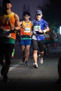 BIB: 2583, 20816
                            <button type="button" onclick="openModal(8577102)" class="btn btn-primary btn-sm float-right btn-popup" data-toggle="modal" data-target=".modal-high-quality">
                        <i class="fas fa-shopping-cart"></i> Add to Cart
                    </button>
                                            <button type="button" onclick="isThisMe(8577102, true)" class="btn btn-success btn-sm float-right btn-popup btn-isme hidden" data-toggle="tooltip" data-placement="bottom" title="นี่คือรูปของคุณใช่ไหม คลิกที่นี่เพื่อเอาเข้าอัลบั้ม">
                        <i class="fas fa-plus"></i> Add to album
                    </button>
                    <button type="button" onclick="isThisMe(8577102, false)" class="btn btn-warning btn-sm float-right btn-popup btn-isnotme hidden">
                        <i class="fas fa-ban"></i> Remove from album
                    </button>