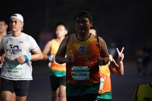 BIB: 212, 26417, 22420
                            <button type="button" onclick="openModal(8606076)" class="btn btn-primary btn-sm float-right btn-popup" data-toggle="modal" data-target=".modal-high-quality">
                        <i class="fas fa-shopping-cart"></i> Add to Cart
                    </button>
                                            <button type="button" onclick="isThisMe(8606076, true)" class="btn btn-success btn-sm float-right btn-popup btn-isme hidden" data-toggle="tooltip" data-placement="bottom" title="นี่คือรูปของคุณใช่ไหม คลิกที่นี่เพื่อเอาเข้าอัลบั้ม">
                        <i class="fas fa-plus"></i> Add to album
                    </button>
                    <button type="button" onclick="isThisMe(8606076, false)" class="btn btn-warning btn-sm float-right btn-popup btn-isnotme hidden">
                        <i class="fas fa-ban"></i> Remove from album
                    </button>
