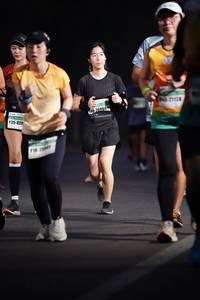 BIB: 2112, 026854, 820
                            <button type="button" onclick="openModal(8590747)" class="btn btn-primary btn-sm float-right btn-popup" data-toggle="modal" data-target=".modal-high-quality">
                        <i class="fas fa-shopping-cart"></i> Add to Cart
                    </button>
                                            <button type="button" onclick="isThisMe(8590747, true)" class="btn btn-success btn-sm float-right btn-popup btn-isme hidden" data-toggle="tooltip" data-placement="bottom" title="นี่คือรูปของคุณใช่ไหม คลิกที่นี่เพื่อเอาเข้าอัลบั้ม">
                        <i class="fas fa-plus"></i> Add to album
                    </button>
                    <button type="button" onclick="isThisMe(8590747, false)" class="btn btn-warning btn-sm float-right btn-popup btn-isnotme hidden">
                        <i class="fas fa-ban"></i> Remove from album
                    </button>