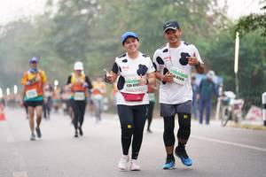BIB: 82015, 8201
                            <button type="button" onclick="openModal(8896006)" class="btn btn-primary btn-sm float-right btn-popup" data-toggle="modal" data-target=".modal-high-quality">
                        <i class="fas fa-shopping-cart"></i> Add to Cart
                    </button>
                                            <button type="button" onclick="isThisMe(8896006, true)" class="btn btn-success btn-sm float-right btn-popup btn-isme hidden" data-toggle="tooltip" data-placement="bottom" title="นี่คือรูปของคุณใช่ไหม คลิกที่นี่เพื่อเอาเข้าอัลบั้ม">
                        <i class="fas fa-plus"></i> Add to album
                    </button>
                    <button type="button" onclick="isThisMe(8896006, false)" class="btn btn-warning btn-sm float-right btn-popup btn-isnotme hidden">
                        <i class="fas fa-ban"></i> Remove from album
                    </button>
