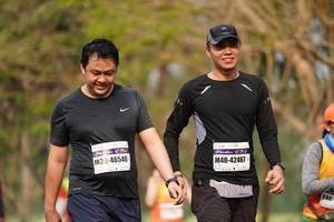 BIB: 422, 42467, 46540
                            <button type="button" onclick="openModal(9127721)" class="btn btn-primary btn-sm float-right btn-popup" data-toggle="modal" data-target=".modal-high-quality">
                        <i class="fas fa-shopping-cart"></i> Add to Cart
                    </button>
                                            <button type="button" onclick="isThisMe(9127721, true)" class="btn btn-success btn-sm float-right btn-popup btn-isme hidden" data-toggle="tooltip" data-placement="bottom" title="นี่คือรูปของคุณใช่ไหม คลิกที่นี่เพื่อเอาเข้าอัลบั้ม">
                        <i class="fas fa-plus"></i> Add to album
                    </button>
                    <button type="button" onclick="isThisMe(9127721, false)" class="btn btn-warning btn-sm float-right btn-popup btn-isnotme hidden">
                        <i class="fas fa-ban"></i> Remove from album
                    </button>