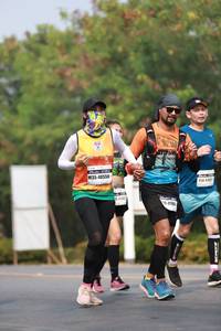 BIB: 40550
                            <button type="button" onclick="openModal(9040506)" class="btn btn-primary btn-sm float-right btn-popup" data-toggle="modal" data-target=".modal-high-quality">
                        <i class="fas fa-shopping-cart"></i> Add to Cart
                    </button>
                                            <button type="button" onclick="isThisMe(9040506, true)" class="btn btn-success btn-sm float-right btn-popup btn-isme hidden" data-toggle="tooltip" data-placement="bottom" title="นี่คือรูปของคุณใช่ไหม คลิกที่นี่เพื่อเอาเข้าอัลบั้ม">
                        <i class="fas fa-plus"></i> Add to album
                    </button>
                    <button type="button" onclick="isThisMe(9040506, false)" class="btn btn-warning btn-sm float-right btn-popup btn-isnotme hidden">
                        <i class="fas fa-ban"></i> Remove from album
                    </button>