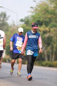 BIB: 100
                            <button type="button" onclick="openModal(8993047)" class="btn btn-primary btn-sm float-right btn-popup" data-toggle="modal" data-target=".modal-high-quality">
                        <i class="fas fa-shopping-cart"></i> Add to Cart
                    </button>
                                            <button type="button" onclick="isThisMe(8993047, true)" class="btn btn-success btn-sm float-right btn-popup btn-isme hidden" data-toggle="tooltip" data-placement="bottom" title="นี่คือรูปของคุณใช่ไหม คลิกที่นี่เพื่อเอาเข้าอัลบั้ม">
                        <i class="fas fa-plus"></i> Add to album
                    </button>
                    <button type="button" onclick="isThisMe(8993047, false)" class="btn btn-warning btn-sm float-right btn-popup btn-isnotme hidden">
                        <i class="fas fa-ban"></i> Remove from album
                    </button>