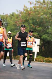 BIB: 4564, 4804
                            <button type="button" onclick="openModal(8923447)" class="btn btn-primary btn-sm float-right btn-popup" data-toggle="modal" data-target=".modal-high-quality">
                        <i class="fas fa-shopping-cart"></i> Add to Cart
                    </button>
                                            <button type="button" onclick="isThisMe(8923447, true)" class="btn btn-success btn-sm float-right btn-popup btn-isme hidden" data-toggle="tooltip" data-placement="bottom" title="นี่คือรูปของคุณใช่ไหม คลิกที่นี่เพื่อเอาเข้าอัลบั้ม">
                        <i class="fas fa-plus"></i> Add to album
                    </button>
                    <button type="button" onclick="isThisMe(8923447, false)" class="btn btn-warning btn-sm float-right btn-popup btn-isnotme hidden">
                        <i class="fas fa-ban"></i> Remove from album
                    </button>