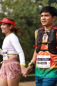 BIB: 532, 42195, 45178
                            <button type="button" onclick="openModal(8771227)" class="btn btn-primary btn-sm float-right btn-popup" data-toggle="modal" data-target=".modal-high-quality">
                        <i class="fas fa-shopping-cart"></i> Add to Cart
                    </button>
                                            <button type="button" onclick="isThisMe(8771227, true)" class="btn btn-success btn-sm float-right btn-popup btn-isme hidden" data-toggle="tooltip" data-placement="bottom" title="นี่คือรูปของคุณใช่ไหม คลิกที่นี่เพื่อเอาเข้าอัลบั้ม">
                        <i class="fas fa-plus"></i> Add to album
                    </button>
                    <button type="button" onclick="isThisMe(8771227, false)" class="btn btn-warning btn-sm float-right btn-popup btn-isnotme hidden">
                        <i class="fas fa-ban"></i> Remove from album
                    </button>