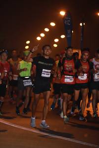 BIB: 400
                            <button type="button" onclick="openModal(8499243)" class="btn btn-primary btn-sm float-right btn-popup" data-toggle="modal" data-target=".modal-high-quality">
                        <i class="fas fa-shopping-cart"></i> Add to Cart
                    </button>
                                            <button type="button" onclick="isThisMe(8499243, true)" class="btn btn-success btn-sm float-right btn-popup btn-isme hidden" data-toggle="tooltip" data-placement="bottom" title="นี่คือรูปของคุณใช่ไหม คลิกที่นี่เพื่อเอาเข้าอัลบั้ม">
                        <i class="fas fa-plus"></i> Add to album
                    </button>
                    <button type="button" onclick="isThisMe(8499243, false)" class="btn btn-warning btn-sm float-right btn-popup btn-isnotme hidden">
                        <i class="fas fa-ban"></i> Remove from album
                    </button>