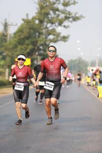 BIB: 424, 40004
                            <button type="button" onclick="openModal(9193368)" class="btn btn-primary btn-sm float-right btn-popup" data-toggle="modal" data-target=".modal-high-quality">
                        <i class="fas fa-shopping-cart"></i> Add to Cart
                    </button>
                                            <button type="button" onclick="isThisMe(9193368, true)" class="btn btn-success btn-sm float-right btn-popup btn-isme hidden" data-toggle="tooltip" data-placement="bottom" title="นี่คือรูปของคุณใช่ไหม คลิกที่นี่เพื่อเอาเข้าอัลบั้ม">
                        <i class="fas fa-plus"></i> Add to album
                    </button>
                    <button type="button" onclick="isThisMe(9193368, false)" class="btn btn-warning btn-sm float-right btn-popup btn-isnotme hidden">
                        <i class="fas fa-ban"></i> Remove from album
                    </button>