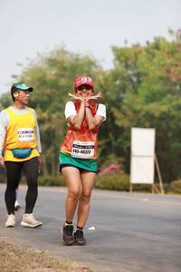 BIB: 40323, , 
                            <button type="button" onclick="openModal(8923959)" class="btn btn-primary btn-sm float-right btn-popup" data-toggle="modal" data-target=".modal-high-quality">
                        <i class="fas fa-shopping-cart"></i> Add to Cart
                    </button>
                                            <button type="button" onclick="isThisMe(8923959, true)" class="btn btn-success btn-sm float-right btn-popup btn-isme hidden" data-toggle="tooltip" data-placement="bottom" title="นี่คือรูปของคุณใช่ไหม คลิกที่นี่เพื่อเอาเข้าอัลบั้ม">
                        <i class="fas fa-plus"></i> Add to album
                    </button>
                    <button type="button" onclick="isThisMe(8923959, false)" class="btn btn-warning btn-sm float-right btn-popup btn-isnotme hidden">
                        <i class="fas fa-ban"></i> Remove from album
                    </button>