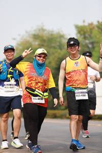 BIB: 46477, 47681, 40186
                            <button type="button" onclick="openModal(8997077)" class="btn btn-primary btn-sm float-right btn-popup" data-toggle="modal" data-target=".modal-high-quality">
                        <i class="fas fa-shopping-cart"></i> Add to Cart
                    </button>
                                            <button type="button" onclick="isThisMe(8997077, true)" class="btn btn-success btn-sm float-right btn-popup btn-isme hidden" data-toggle="tooltip" data-placement="bottom" title="นี่คือรูปของคุณใช่ไหม คลิกที่นี่เพื่อเอาเข้าอัลบั้ม">
                        <i class="fas fa-plus"></i> Add to album
                    </button>
                    <button type="button" onclick="isThisMe(8997077, false)" class="btn btn-warning btn-sm float-right btn-popup btn-isnotme hidden">
                        <i class="fas fa-ban"></i> Remove from album
                    </button>