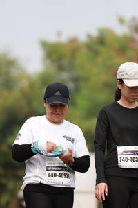 BIB: 403, 40931
                            <button type="button" onclick="openModal(9028040)" class="btn btn-primary btn-sm float-right btn-popup" data-toggle="modal" data-target=".modal-high-quality">
                        <i class="fas fa-shopping-cart"></i> Add to Cart
                    </button>
                                            <button type="button" onclick="isThisMe(9028040, true)" class="btn btn-success btn-sm float-right btn-popup btn-isme hidden" data-toggle="tooltip" data-placement="bottom" title="นี่คือรูปของคุณใช่ไหม คลิกที่นี่เพื่อเอาเข้าอัลบั้ม">
                        <i class="fas fa-plus"></i> Add to album
                    </button>
                    <button type="button" onclick="isThisMe(9028040, false)" class="btn btn-warning btn-sm float-right btn-popup btn-isnotme hidden">
                        <i class="fas fa-ban"></i> Remove from album
                    </button>