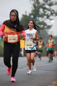 BIB: 125, 11525
                            <button type="button" onclick="openModal(8510545)" class="btn btn-primary btn-sm float-right btn-popup" data-toggle="modal" data-target=".modal-high-quality">
                        <i class="fas fa-shopping-cart"></i> Add to Cart
                    </button>
                                            <button type="button" onclick="isThisMe(8510545, true)" class="btn btn-success btn-sm float-right btn-popup btn-isme hidden" data-toggle="tooltip" data-placement="bottom" title="นี่คือรูปของคุณใช่ไหม คลิกที่นี่เพื่อเอาเข้าอัลบั้ม">
                        <i class="fas fa-plus"></i> Add to album
                    </button>
                    <button type="button" onclick="isThisMe(8510545, false)" class="btn btn-warning btn-sm float-right btn-popup btn-isnotme hidden">
                        <i class="fas fa-ban"></i> Remove from album
                    </button>