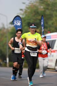 BIB: 700, 45276
                            <button type="button" onclick="openModal(9063379)" class="btn btn-primary btn-sm float-right btn-popup" data-toggle="modal" data-target=".modal-high-quality">
                        <i class="fas fa-shopping-cart"></i> Add to Cart
                    </button>
                                            <button type="button" onclick="isThisMe(9063379, true)" class="btn btn-success btn-sm float-right btn-popup btn-isme hidden" data-toggle="tooltip" data-placement="bottom" title="นี่คือรูปของคุณใช่ไหม คลิกที่นี่เพื่อเอาเข้าอัลบั้ม">
                        <i class="fas fa-plus"></i> Add to album
                    </button>
                    <button type="button" onclick="isThisMe(9063379, false)" class="btn btn-warning btn-sm float-right btn-popup btn-isnotme hidden">
                        <i class="fas fa-ban"></i> Remove from album
                    </button>