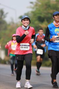 BIB: 450, 40522
                            <button type="button" onclick="openModal(8921701)" class="btn btn-primary btn-sm float-right btn-popup" data-toggle="modal" data-target=".modal-high-quality">
                        <i class="fas fa-shopping-cart"></i> Add to Cart
                    </button>
                                            <button type="button" onclick="isThisMe(8921701, true)" class="btn btn-success btn-sm float-right btn-popup btn-isme hidden" data-toggle="tooltip" data-placement="bottom" title="นี่คือรูปของคุณใช่ไหม คลิกที่นี่เพื่อเอาเข้าอัลบั้ม">
                        <i class="fas fa-plus"></i> Add to album
                    </button>
                    <button type="button" onclick="isThisMe(8921701, false)" class="btn btn-warning btn-sm float-right btn-popup btn-isnotme hidden">
                        <i class="fas fa-ban"></i> Remove from album
                    </button>